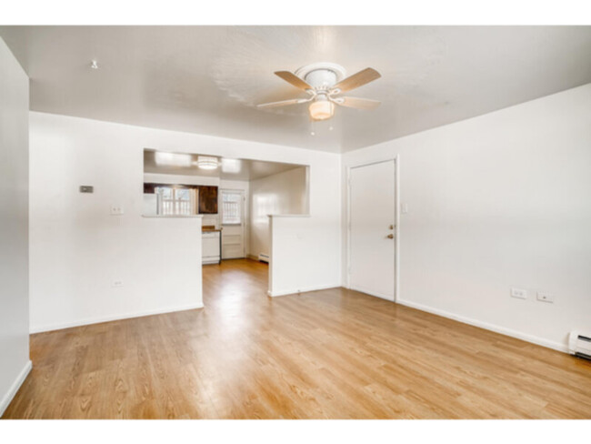 Building Photo - 290 S Hoyt St