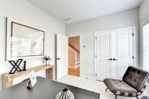 Building Photo - 1927 Audra Aly