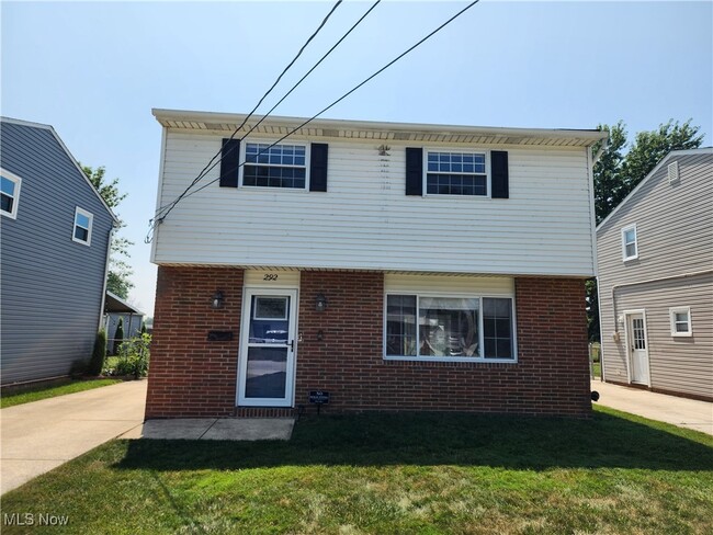 Primary Photo - 292 Parkway Dr