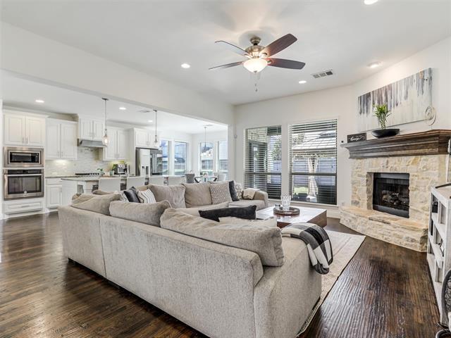 Building Photo - 708 Sandbox Dr