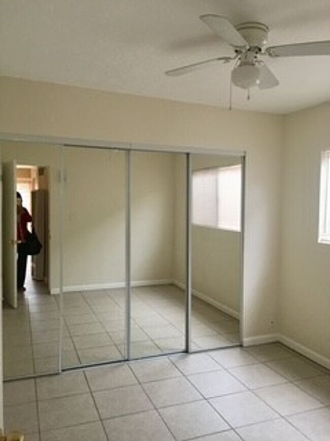 Building Photo - 2341-2343 Grand Ave