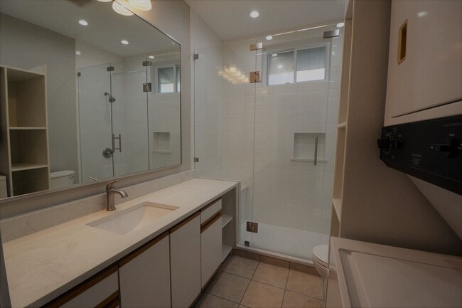 Building Photo - 7602 Blessing Ave