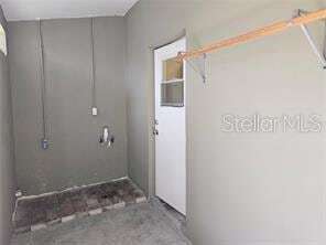 Building Photo - 711 Lake Jessie Dr
