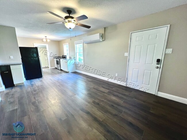 Building Photo - Beautiful 2 bedroom / 1 bathroom home now available for rent!