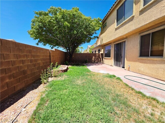 Building Photo - 3549 Bella Sovana Ct