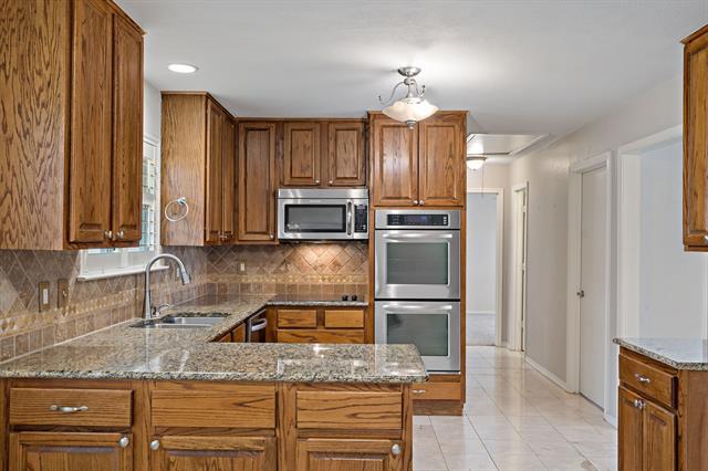 Building Photo - 10141 Fieldfare Ct