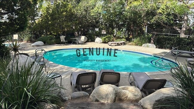Building Photo - Coming Soon: Charming 2 Bed 2 Bath Condo i...