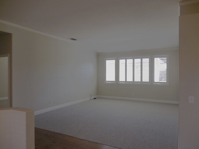 Building Photo - 1079 Stillspring Dr
