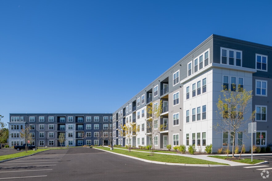 Primary Photo - Alta Altitude