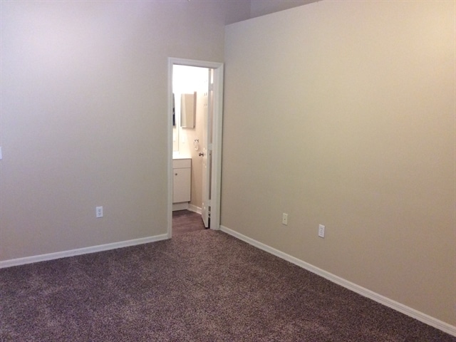 Building Photo - 4680 Greenhill St