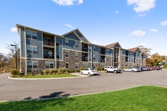 Building Photo - The VIEW at Wanaque