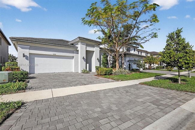 Building Photo - 4398 SW 173rd Ave