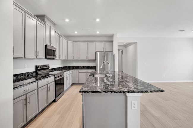 Building Photo - Spacious 4 bed cul-de-sac home in Bellview