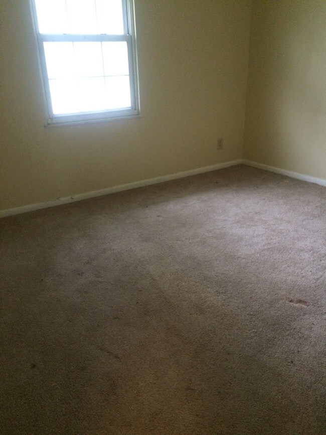 Building Photo - 2413 S 18th St