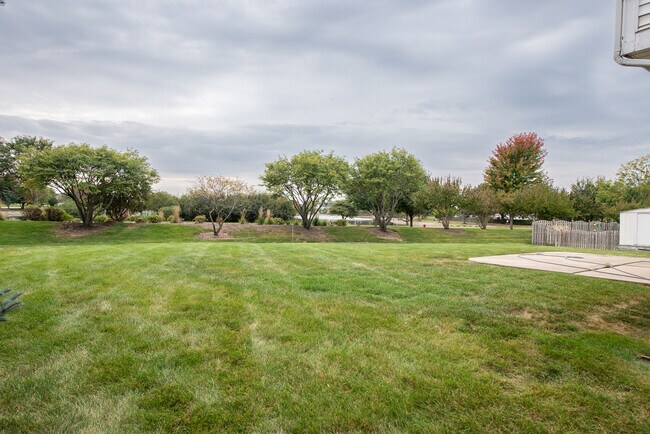 Building Photo - 2873 Carlsbad Cir