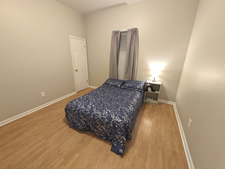 Building Photo - 239 South Grant Street