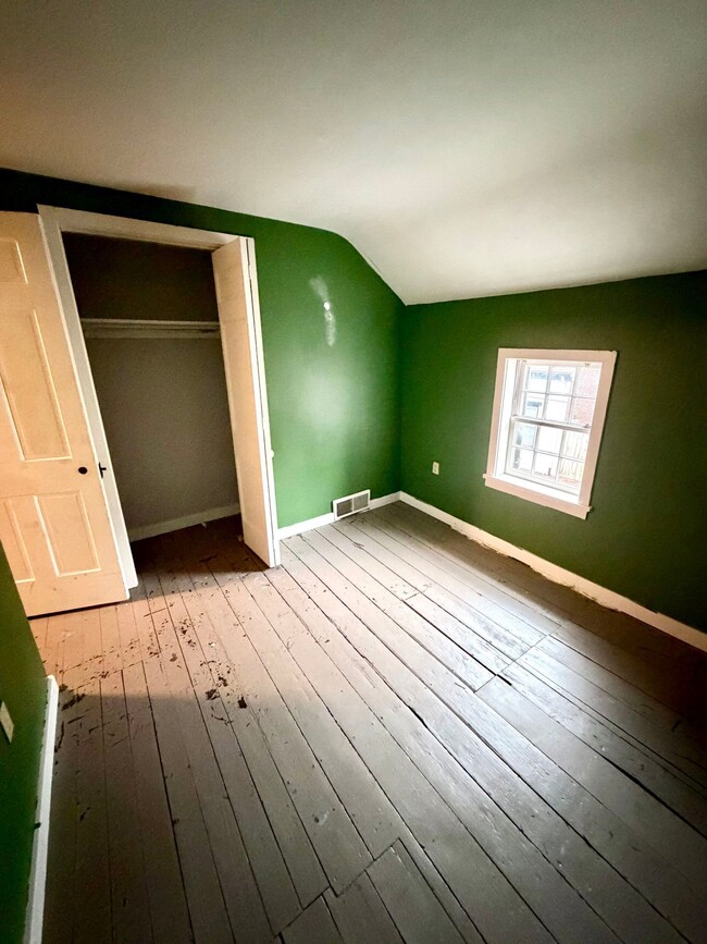 Building Photo - 139 Howard Ave