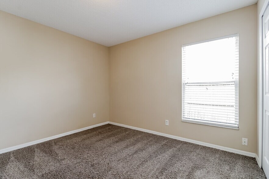 Building Photo - 4307 Boca Woods Dr