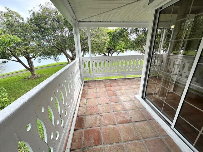 Building Photo - 10521 Mahogany Key Cir