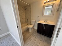 Building Photo - 124 Santa Clara Dr