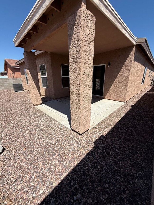Building Photo - 10258 E Wasp Spring Dr