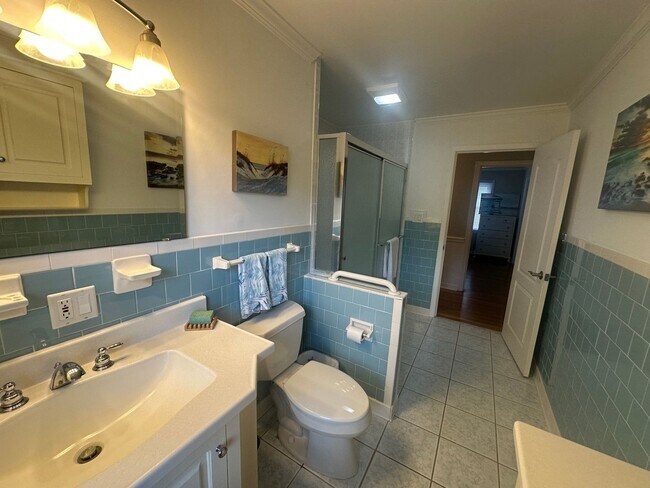 Building Photo - Call Amanda Tate at 757-289-6810 for more ...