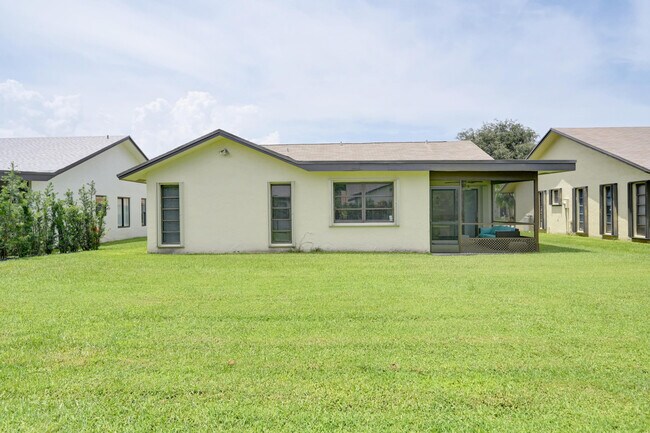 Building Photo - 2756 Carnation Ct