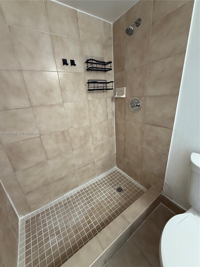 Building Photo - 11120 Royal Palm Blvd