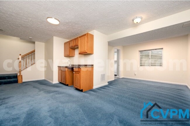 Building Photo - 1321 Treasure Dr