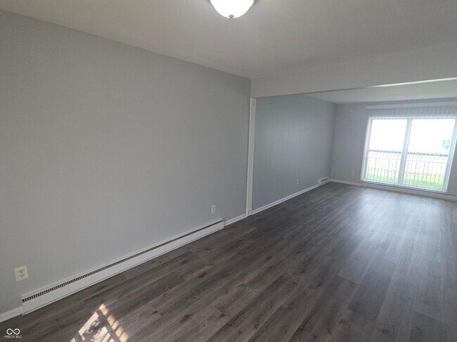 Building Photo - 3338 Tara Ln