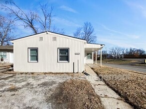 Building Photo - 4802 Locust Ave