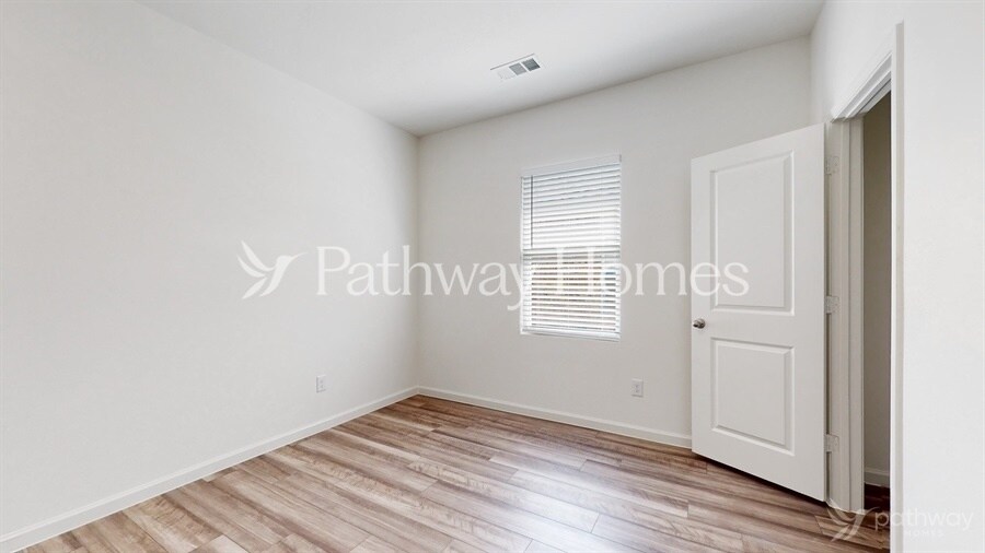 Building Photo - 1408 Ancer Wy