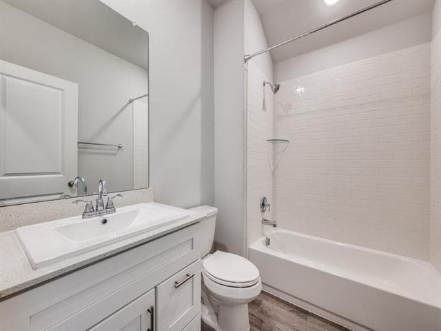 Building Photo - 930 Waterview Dr