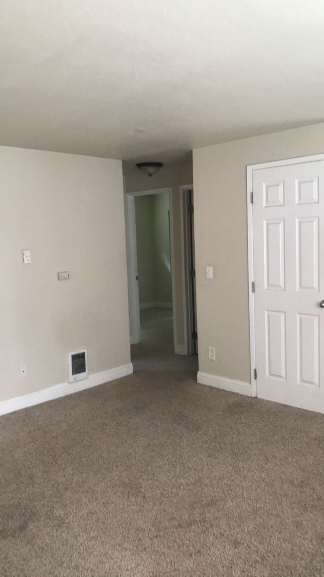 Building Photo - 10133 Patterson St S