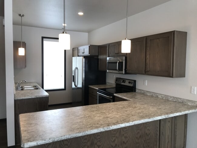 Primary Photo - 717 14th St SE