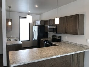 Building Photo - 717 14th St SE