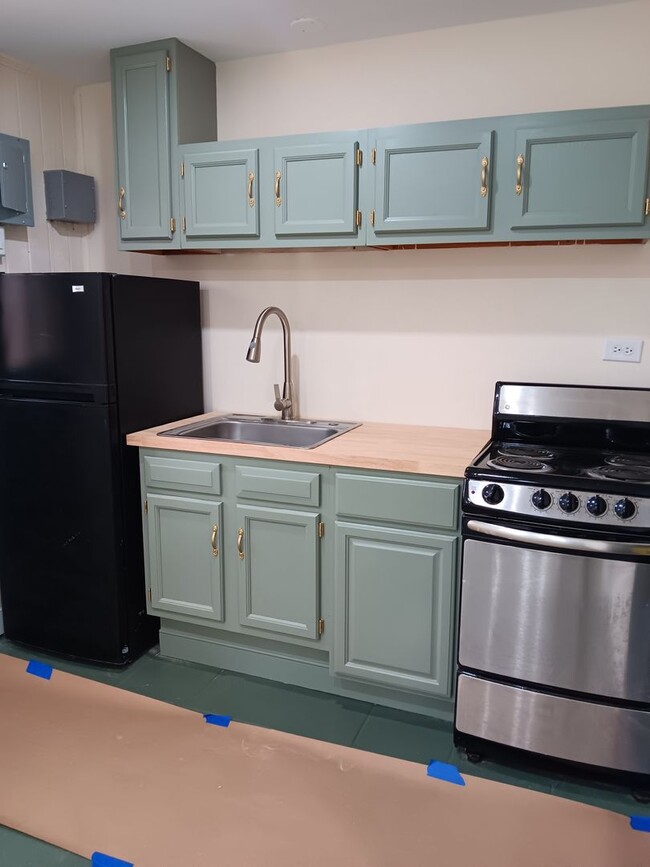 Building Photo - 112 Cleveland Ave