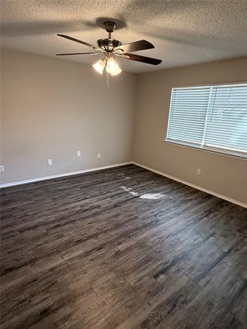 Building Photo - 6400 Fern Meadow Dr