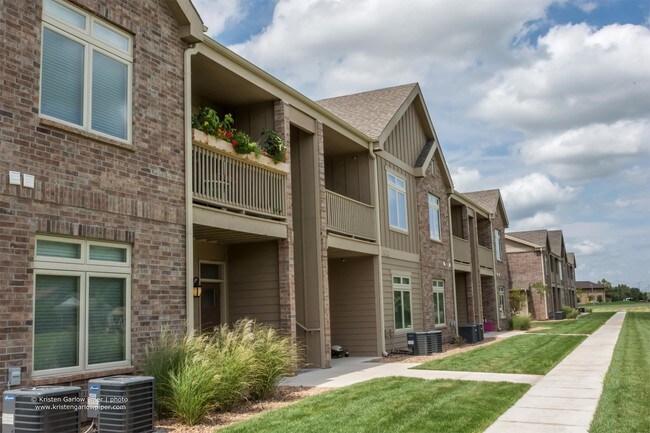 Building Photo - 1904 N Severance St
