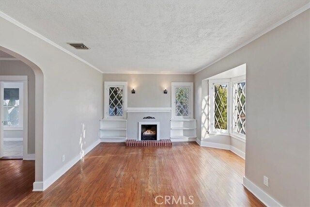 Building Photo - 4311 Sunnyside Dr