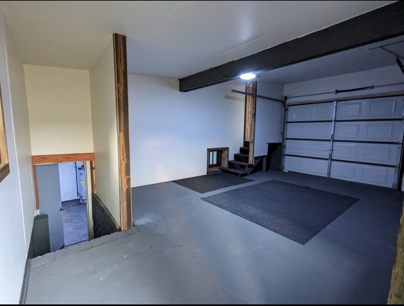 Building Photo - 2018 Monroe St