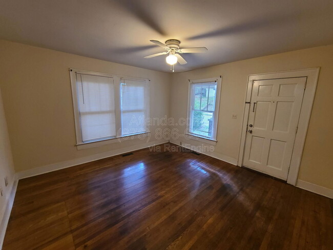 Building Photo - 1066 McMillan St NW