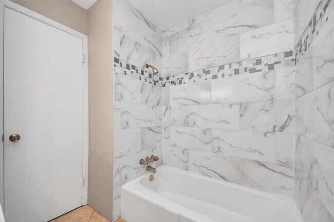 Building Photo - 11607 Neff St