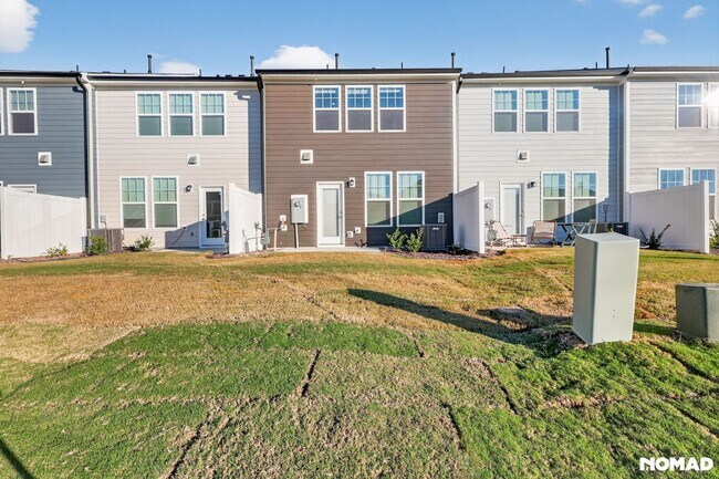 Building Photo - 818 Kensley Grv Ln