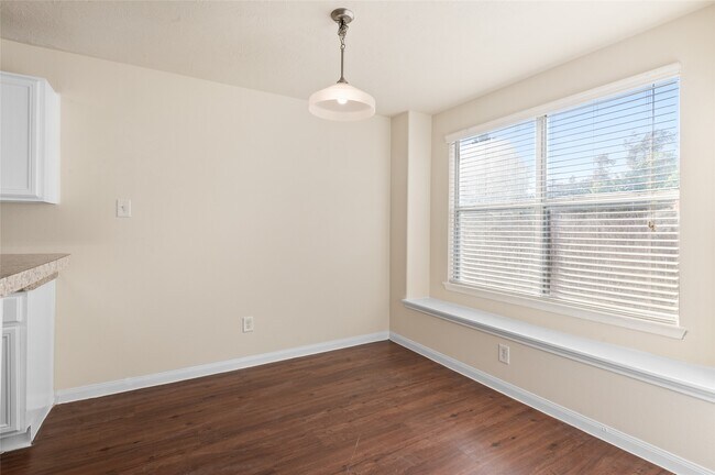 Building Photo - 15606 Kiplands Bend Dr