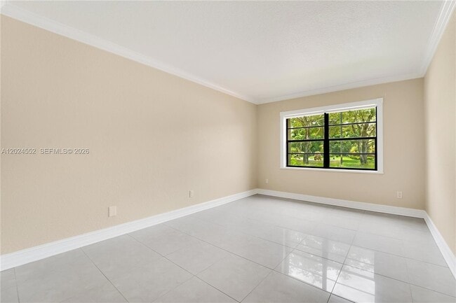Building Photo - 3719 Estepona Ave