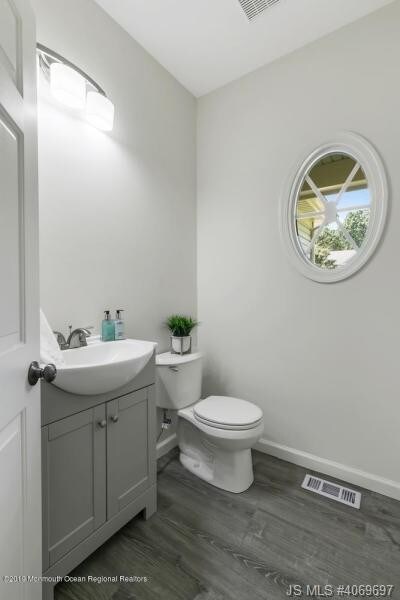 Building Photo - 413 Virginia Ave