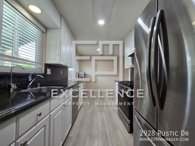 Building Photo - 2928 Rustic Dr