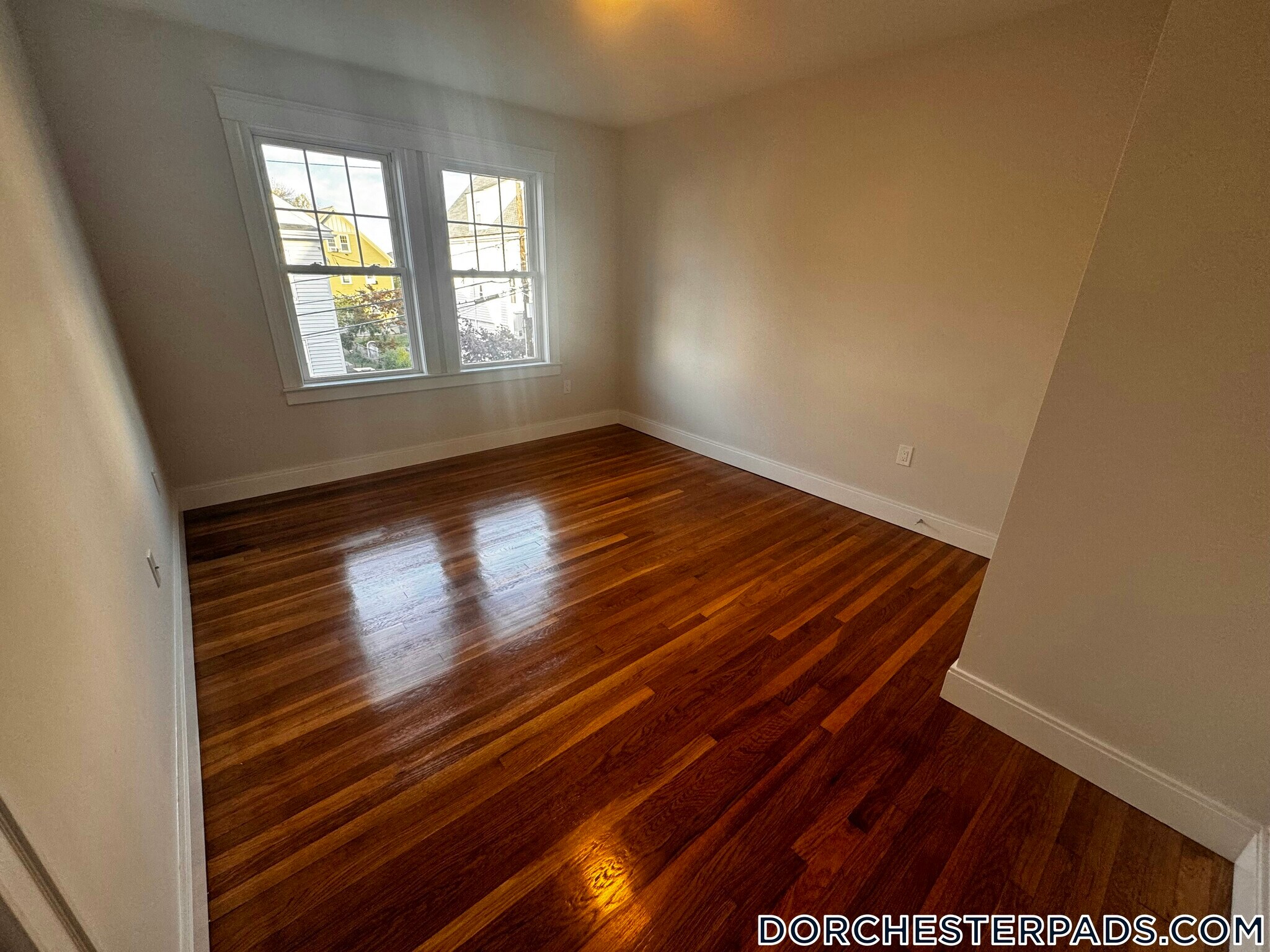Building Photo - 72 Belden St