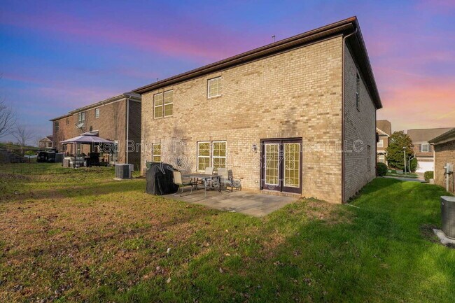 Building Photo - 2288 Barrowcliffe Dr NW